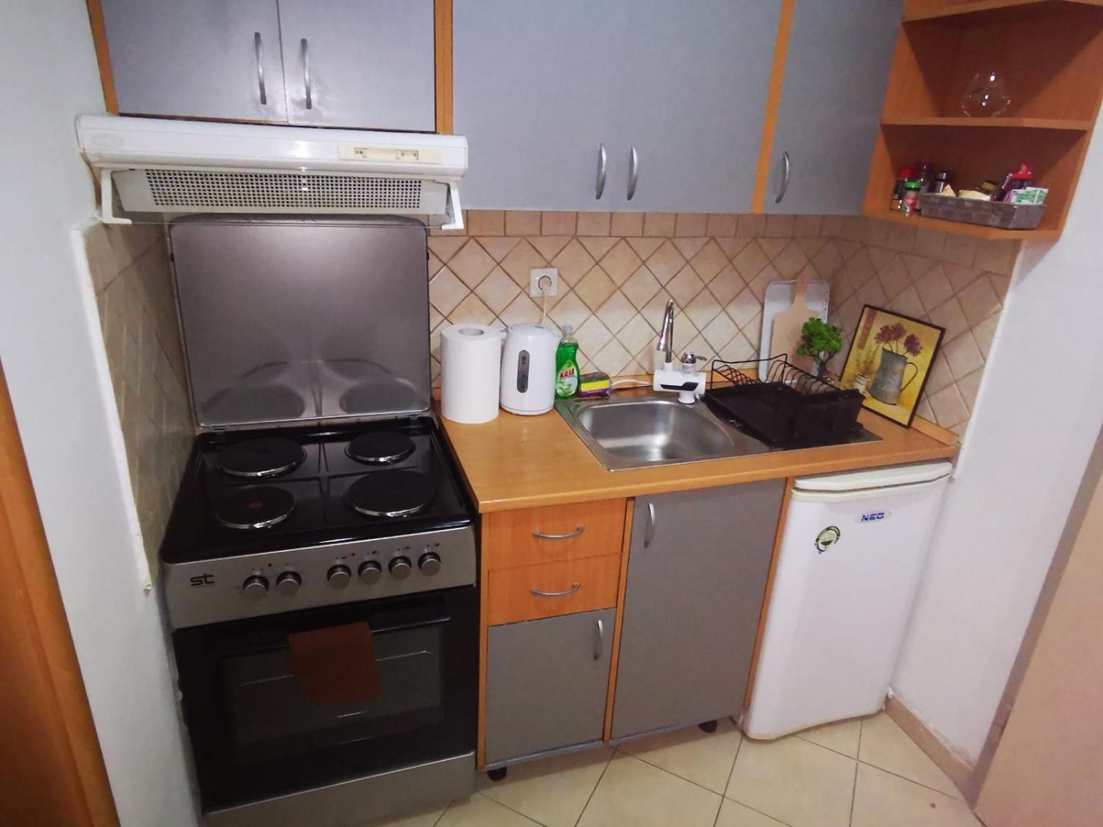 Lovely Square Apartment Purple Velvet สโกเปีย ห้อง รูปภาพ