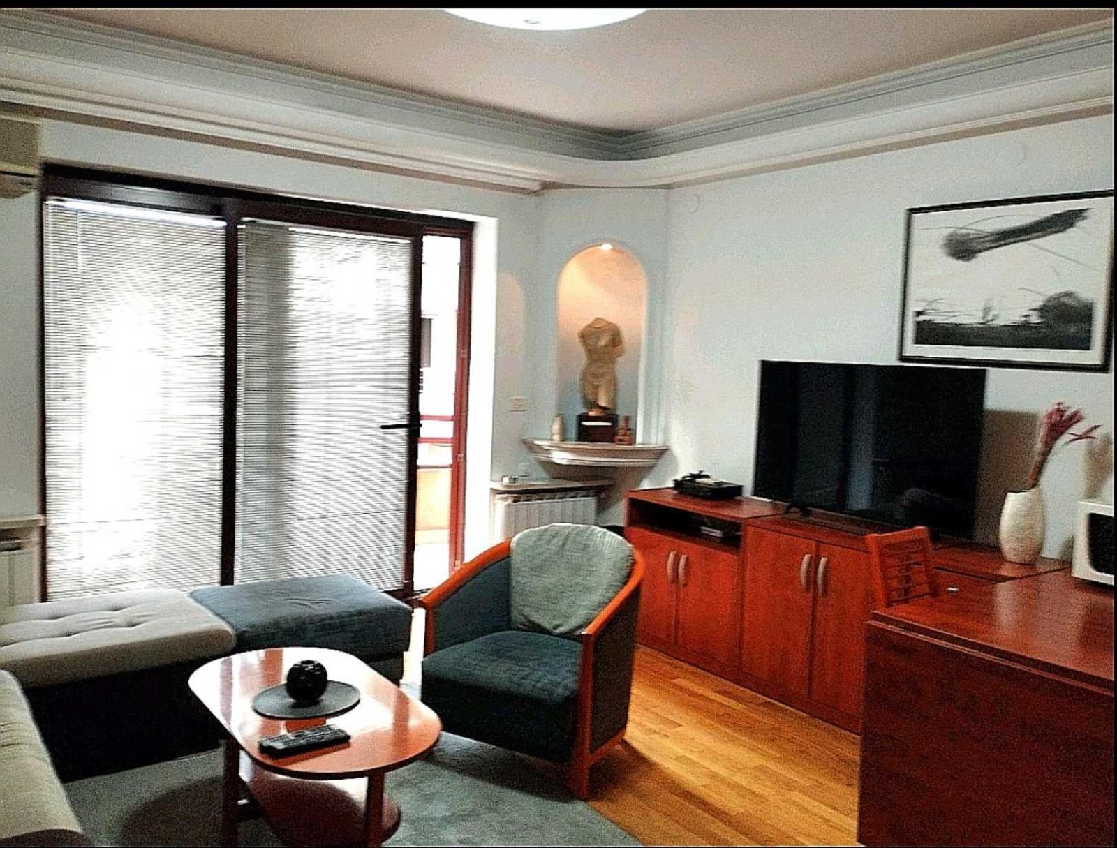 Lovely Square Apartment Purple Velvet สโกเปีย ภายนอก รูปภาพ