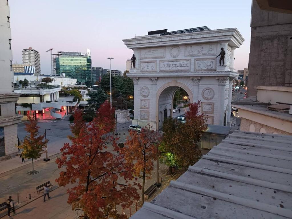 Lovely Square Apartment Purple Velvet สโกเปีย ภายนอก รูปภาพ